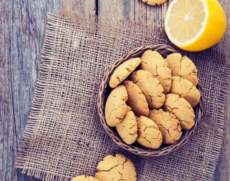 Lemon Rhubarb Cookie