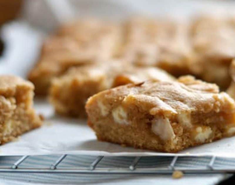 White Chocolate-Macadamia Nut Blondies