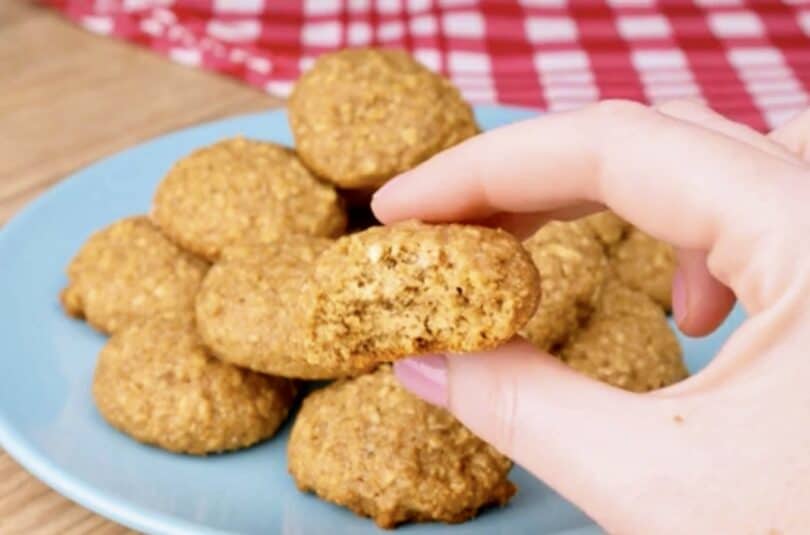 Soft and Chewy Pumpkin Oatmeal Cookies