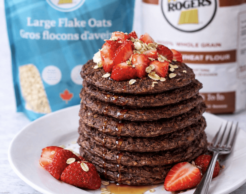 Valentine’s Day Red Velvet Oat Pancakes